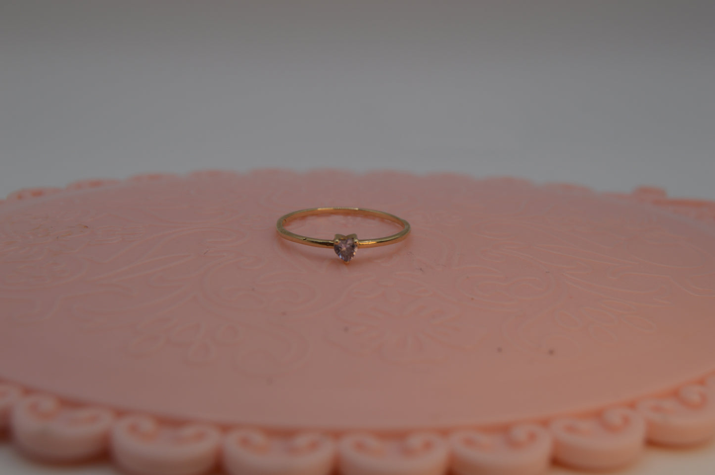 Anillo de Corazón en Oro con Zirconia