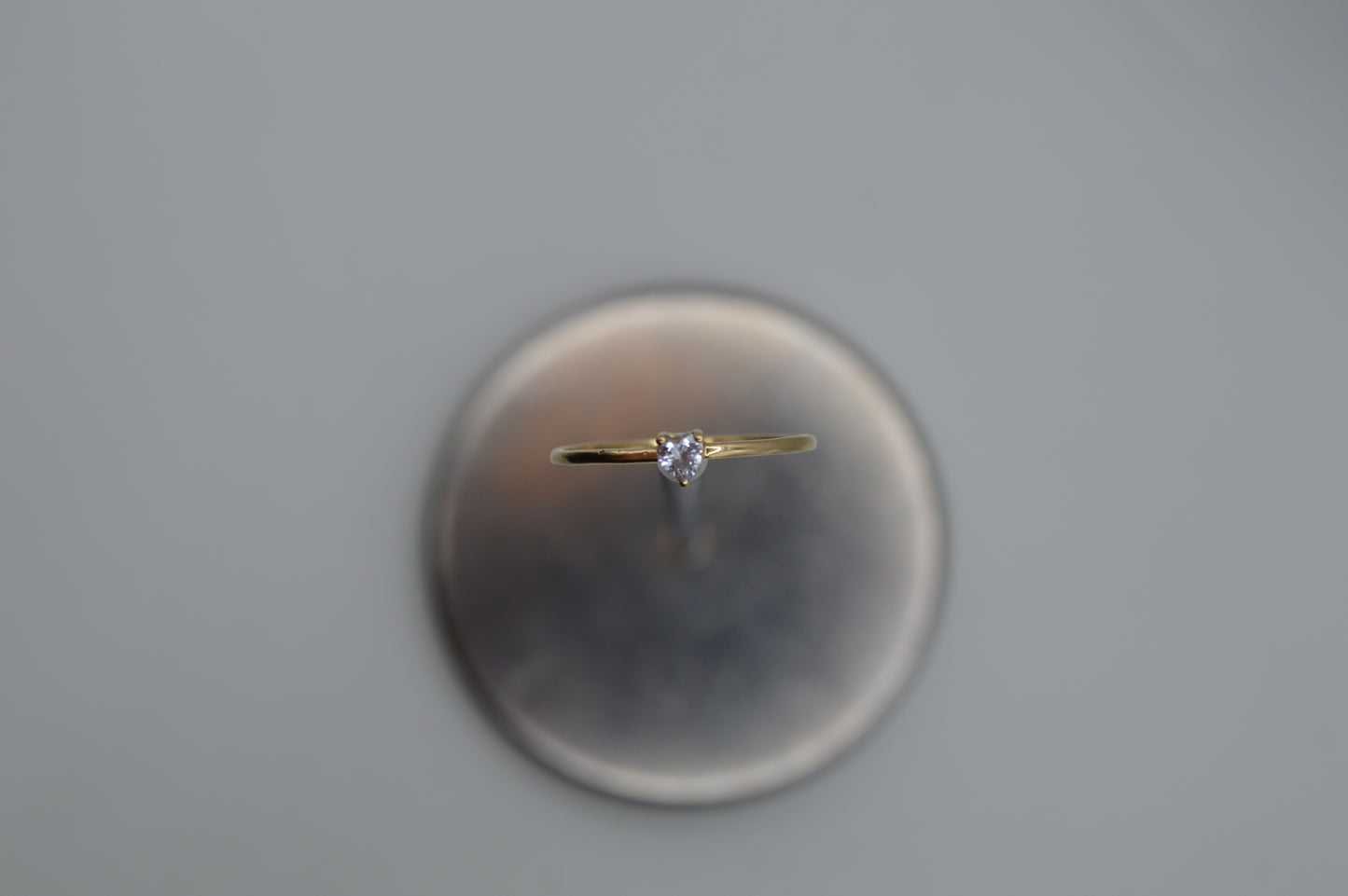 Anillo de Corazón en Oro con Zirconia