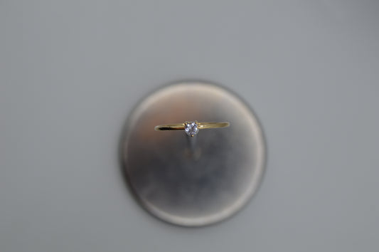 Anillo de Corazón en Oro con Zirconia