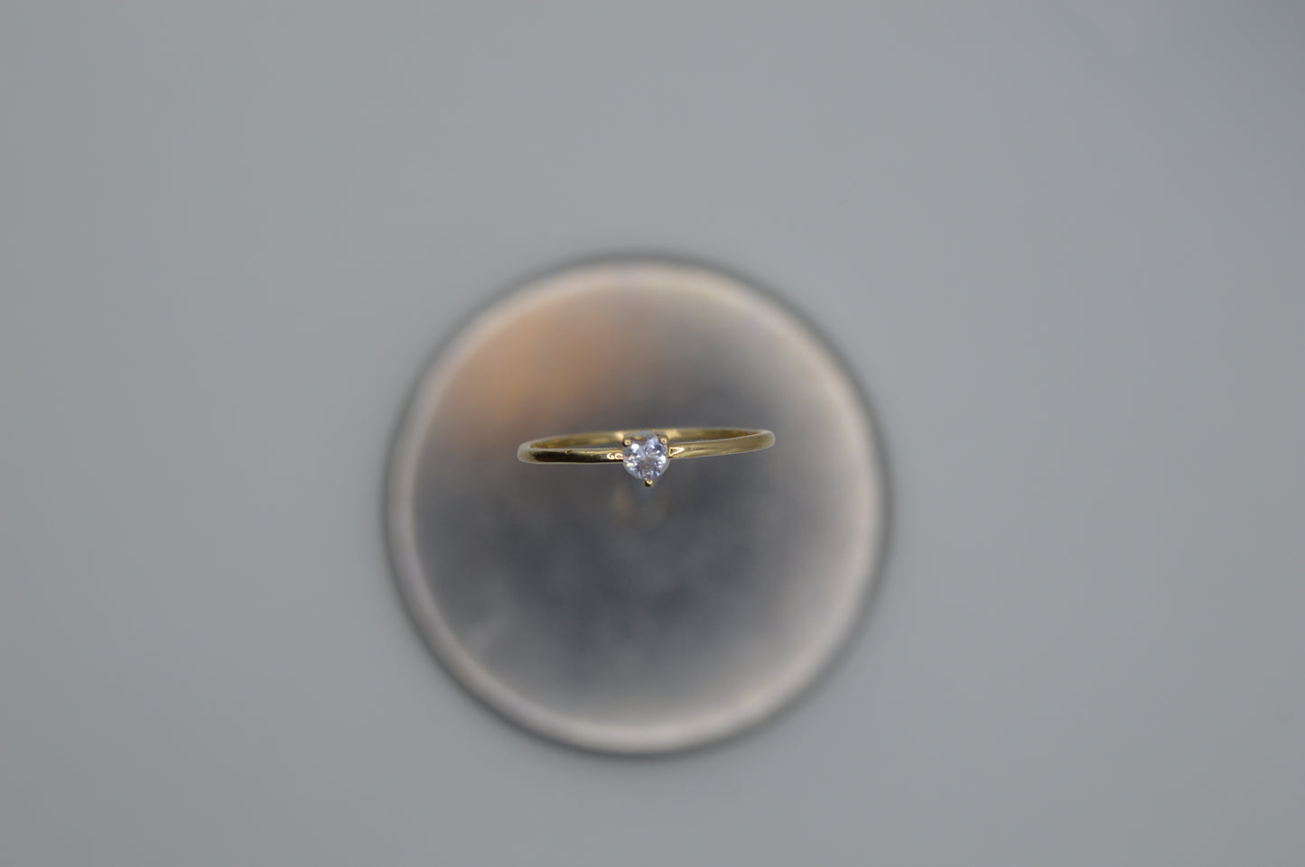 Anillo de Corazón en Oro con Zirconia