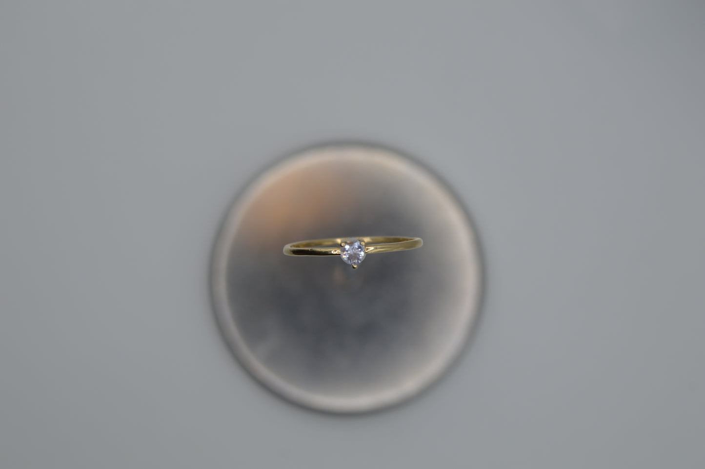 Anillo de Corazón en Oro con Zirconia