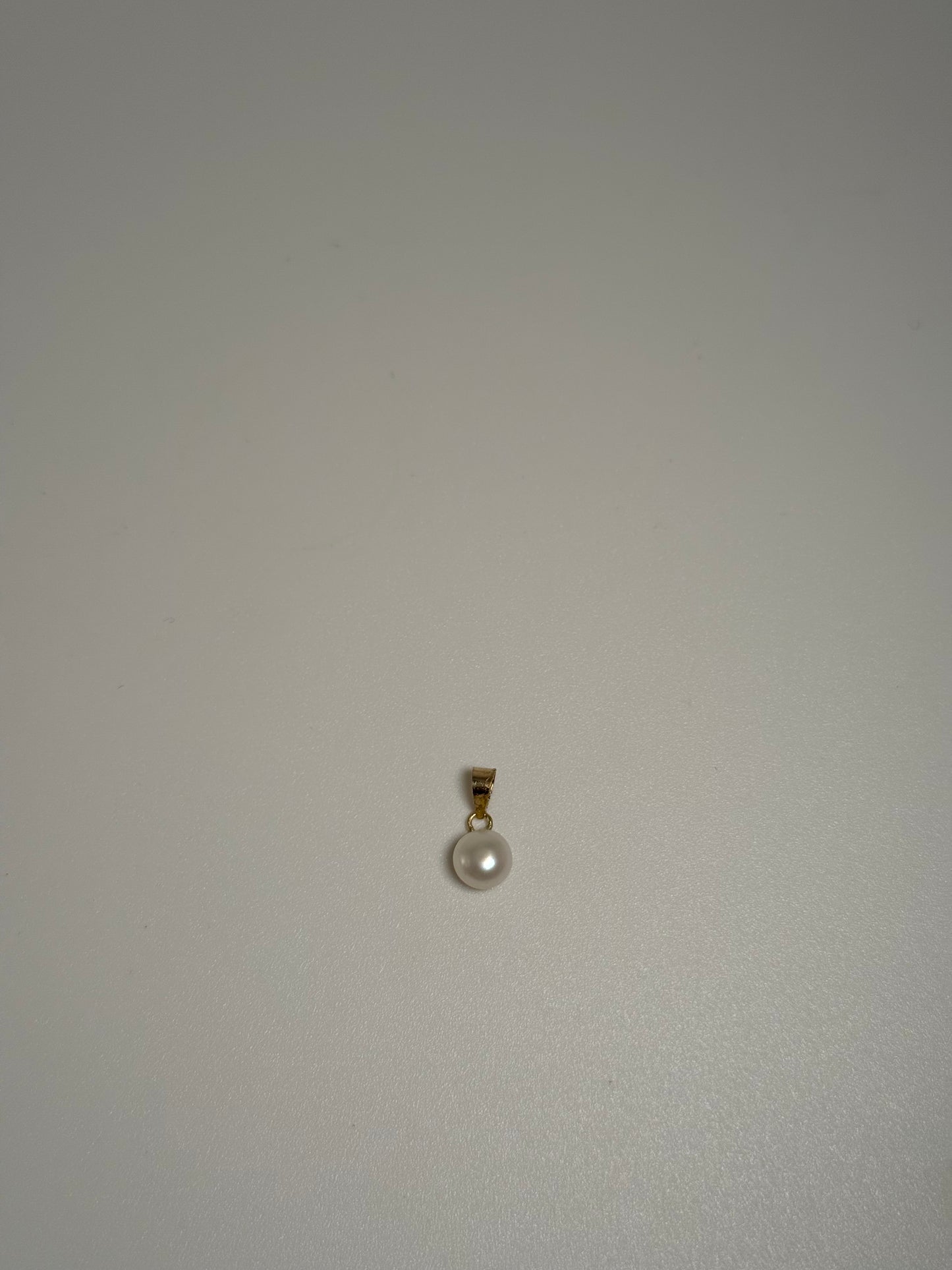 Dije de perla natural Oro 10k