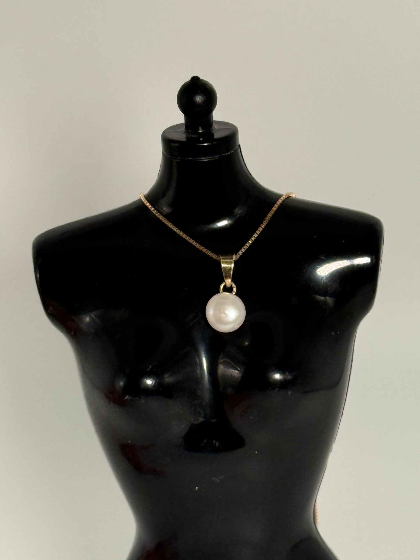 Dije de perla natural Oro 10k